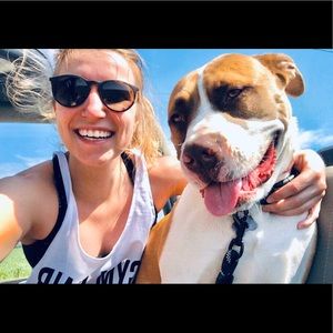 Meet your Posher, Alexis